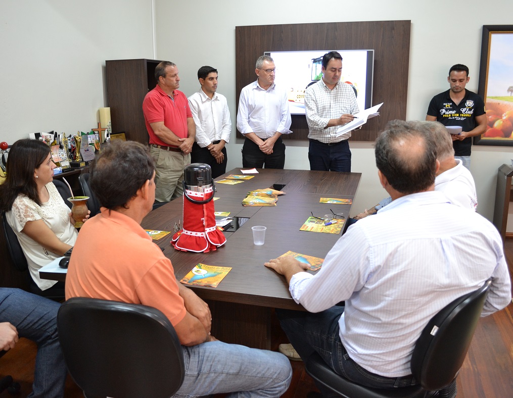 Governo Municipal abre licitação para compra de rolo compactador